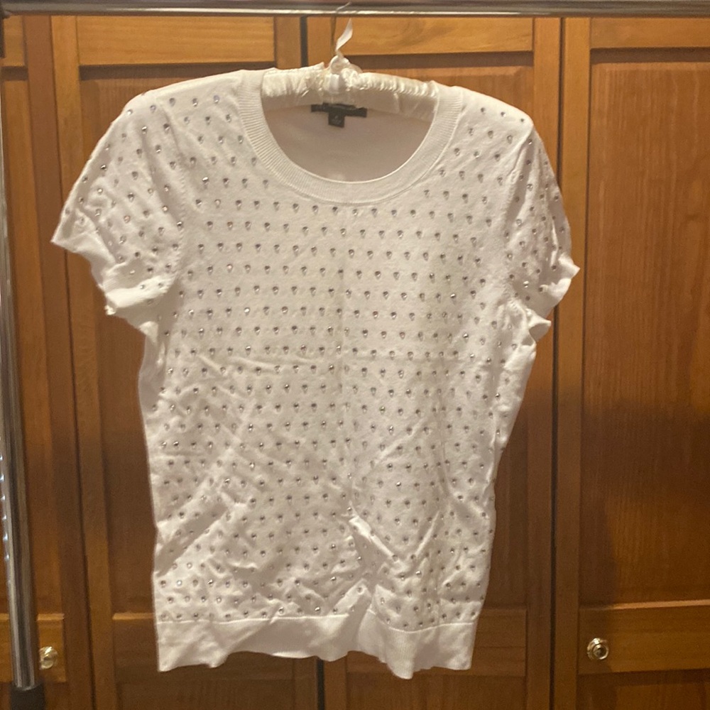 INC white short sleeve sweater. Size Medium.